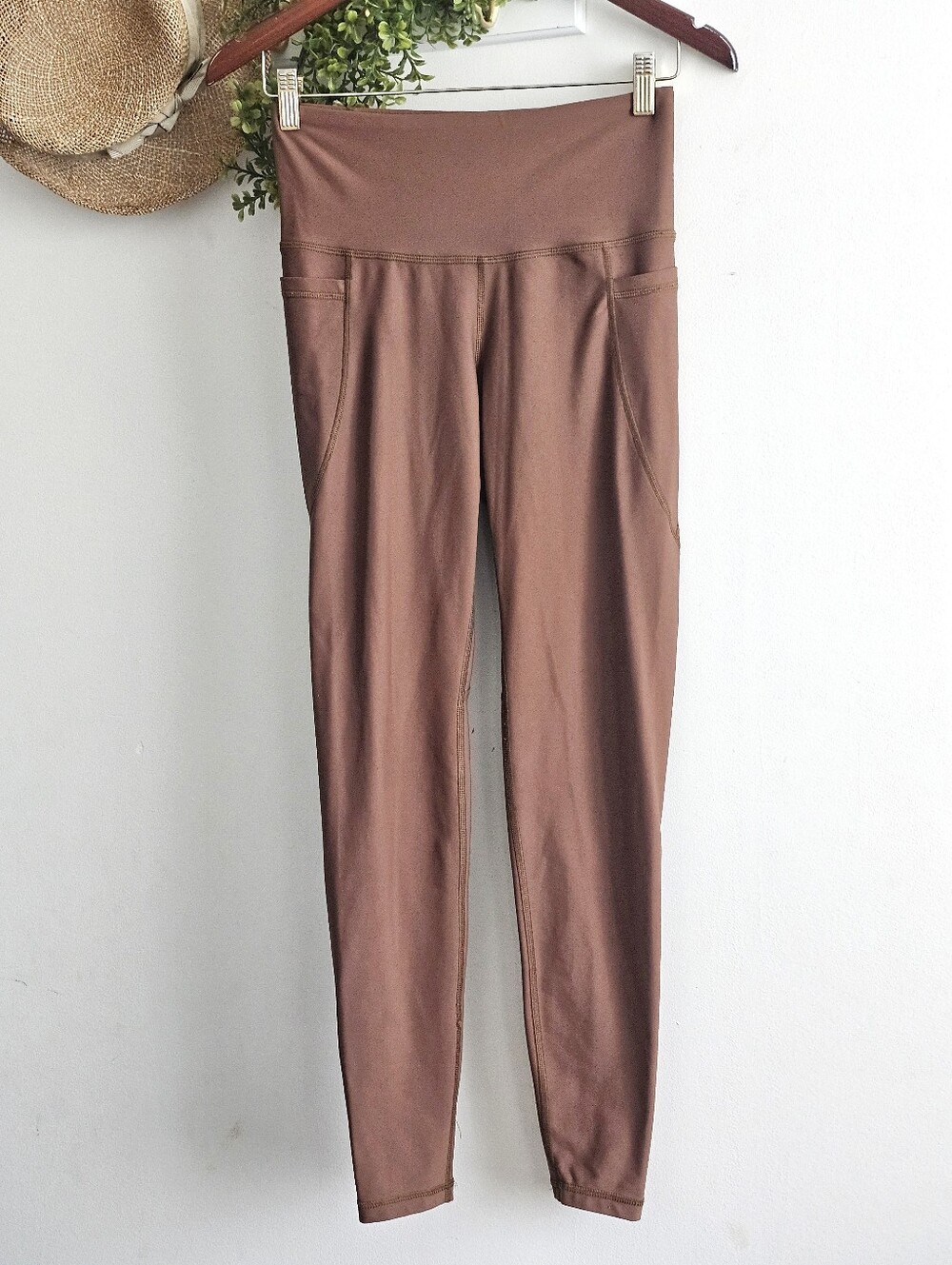 Old Navy Active Powersoft High-Rise Leggings Brown Size M